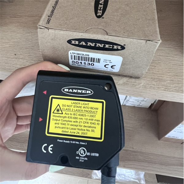 BANNER邦納堅固耐用全能型光電傳感器Q4X系列Q4XTBLAF100-Q8