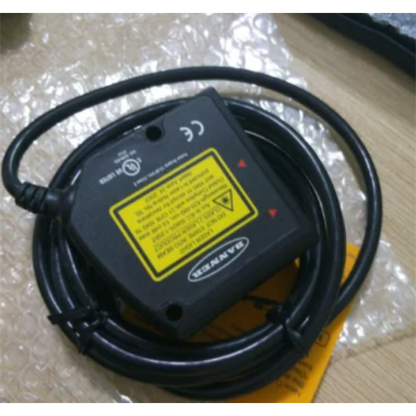 BANNER邦納堅固耐用全能型光電傳感器Q4X系列Q4XTBLAF100-Q8